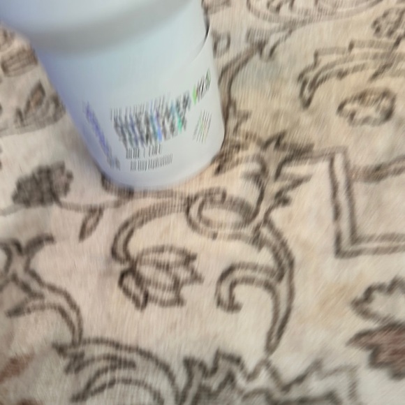 Stanley Pink and White Quencher H2.0 Tumbler - Picture 11 of 11